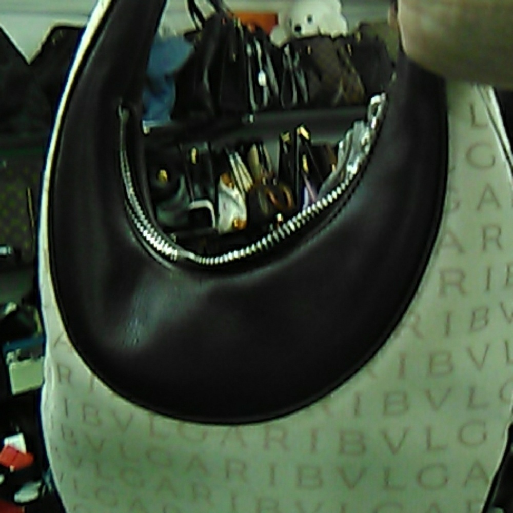 Bulgari Bag - Picture 8 of 8